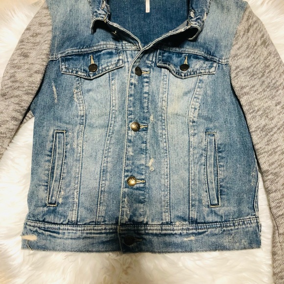 Free People Denim Jacket With Sweat Sleeves Size XS EUC - Picture 4 of 9